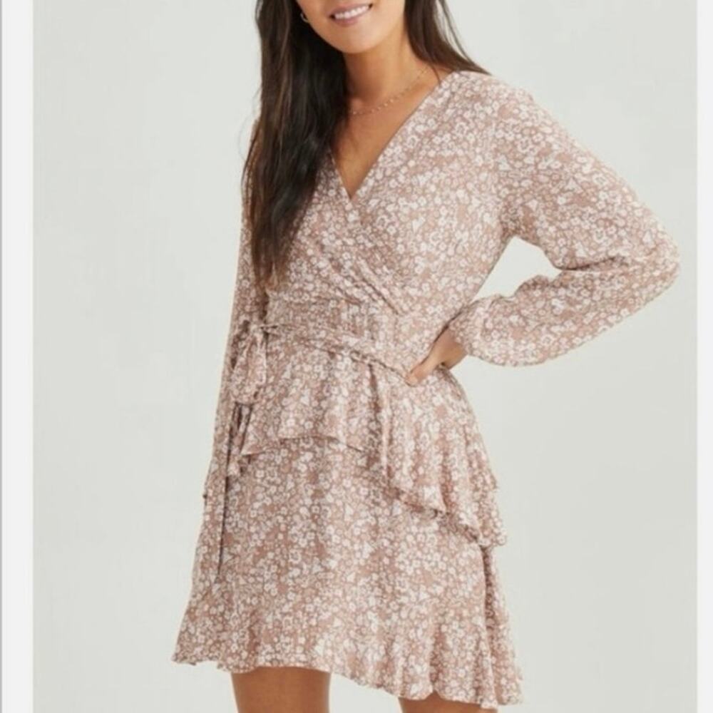 Altar'd State Women’s brown and white floral long-sleeve mini dress Size S